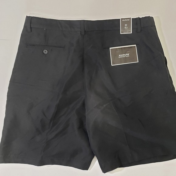 NWT ALFANI Black WalkShort; Size 40 with Flexible Waistband, 8.5 Inseam - Picture 6 of 6